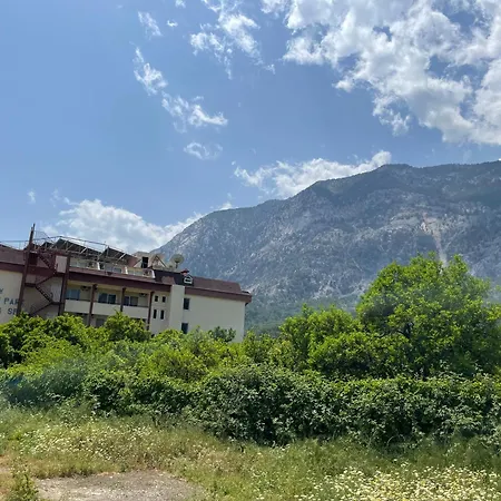 Castle Park Hotel