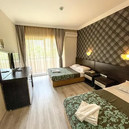Castle Park Otel